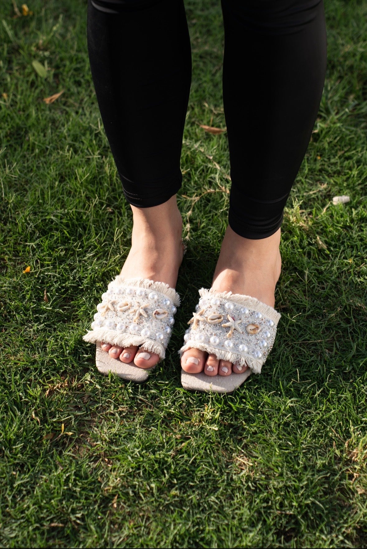 Handmade Shells Slipper 102